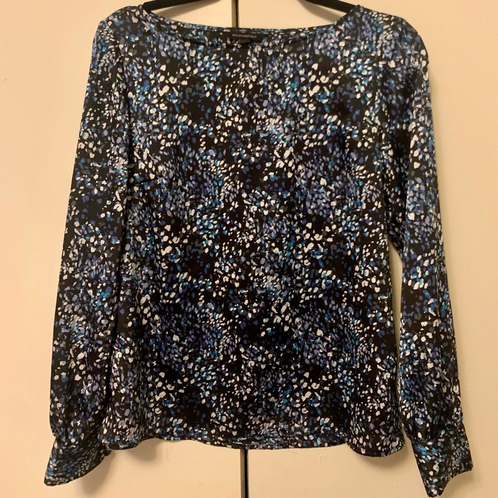 Banana Republic silk-like blouse